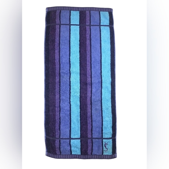 Set of luxurious YSL Hand Towels